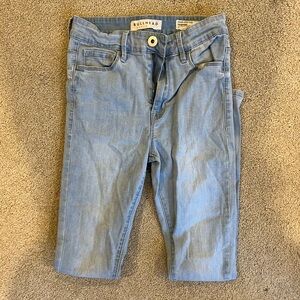 Light wash skinny jeans